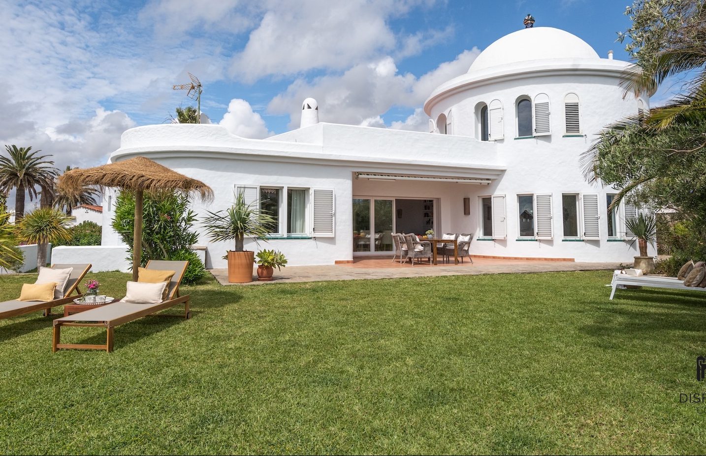 La Cúpula, Blick über den Garten zur Villa